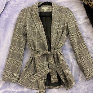 H&M Grey Black and White Plaid Belted Blazer Size 0/XS/XXS